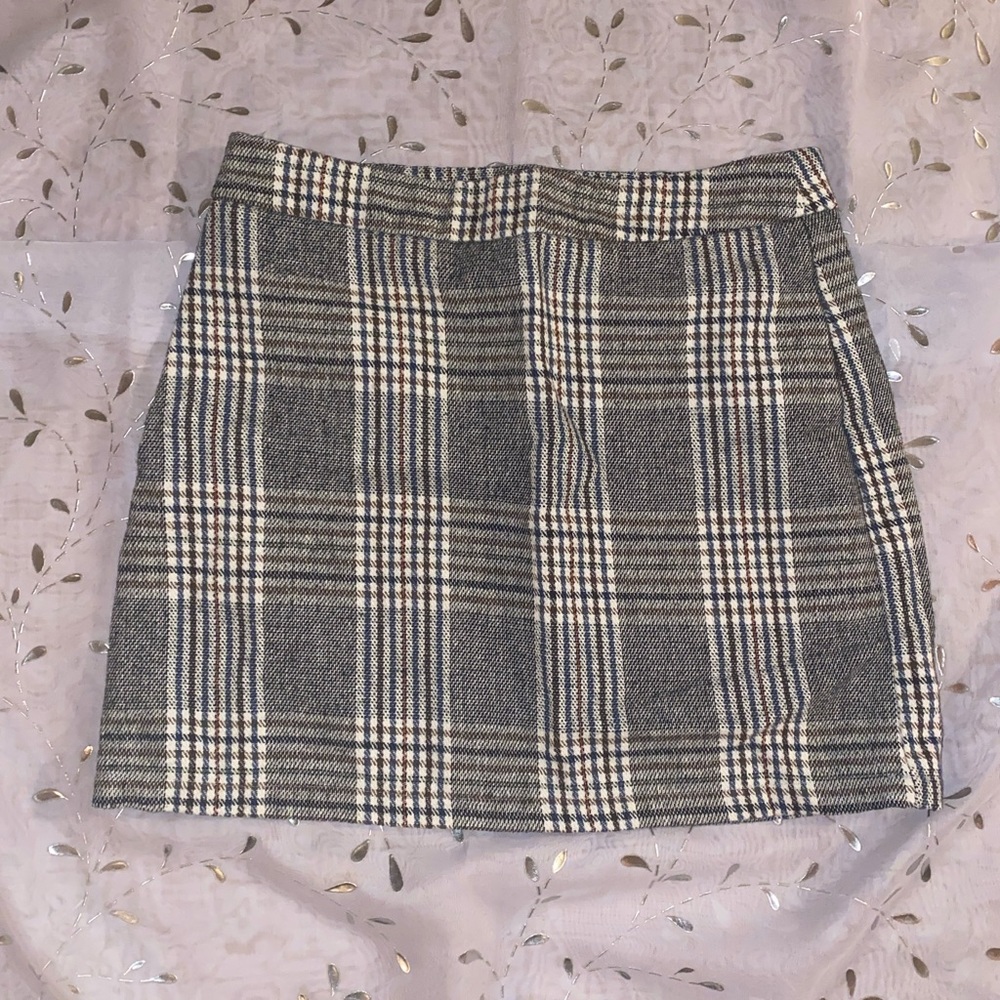 Plaid mini skirt size medium